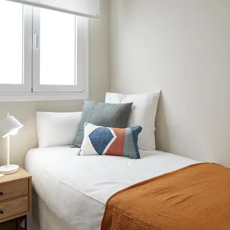 Laztana By Feelfreerentals דירה *